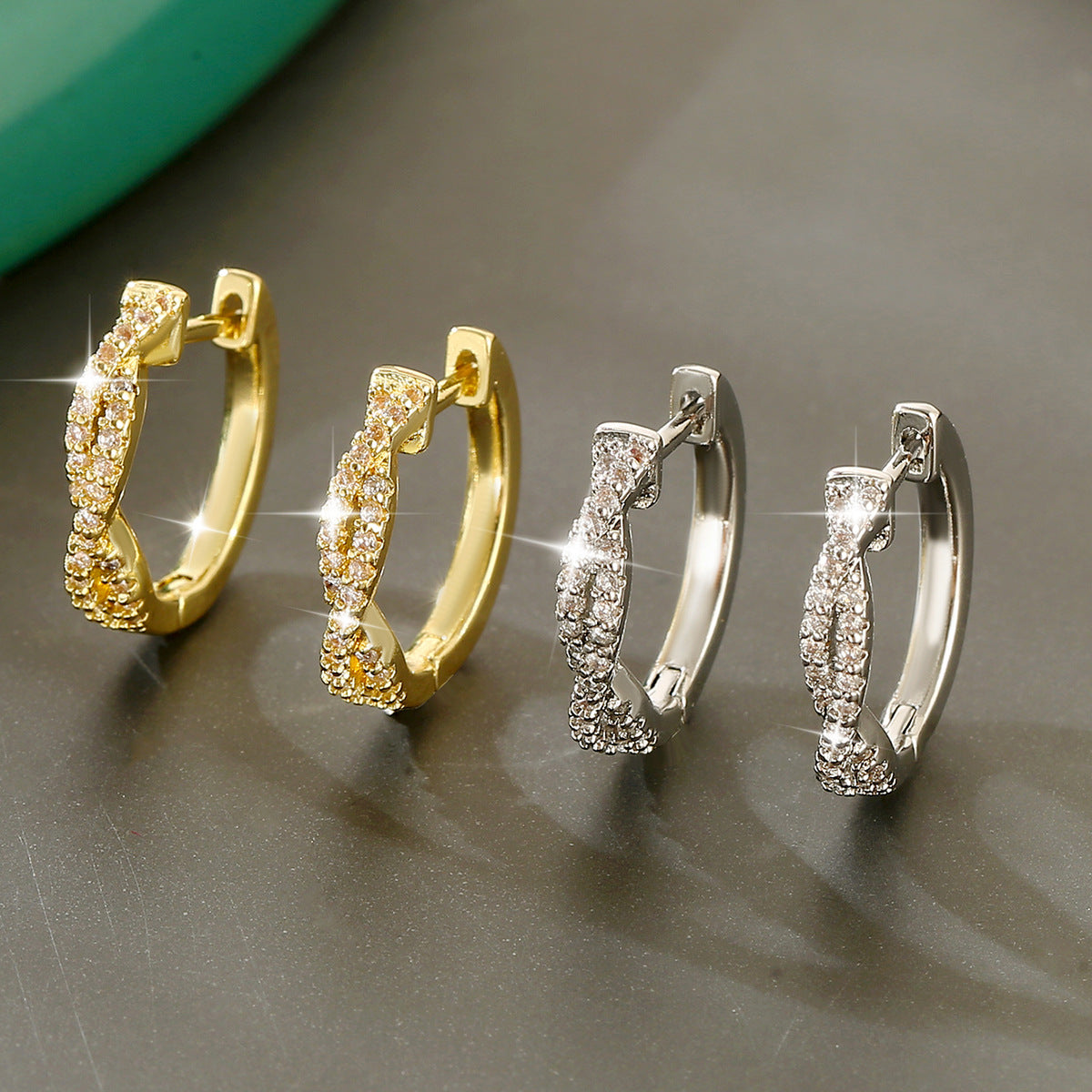 Élisse Hoop Earrings